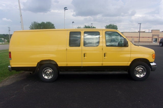 2004 Ford Econoline Cargo Van E-350 Super
