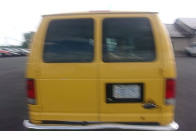 2004 Ford Econoline Cargo Van E-350 Super