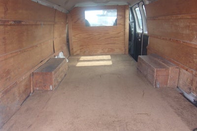 2004 Ford Econoline Cargo Van E-350 Super