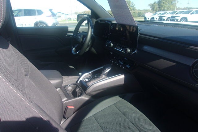 2024 Chevrolet Colorado 4WD LT