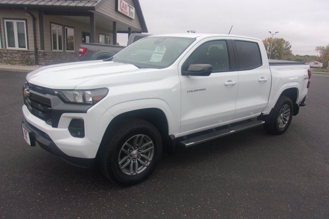 2024 Chevrolet Colorado 4WD LT