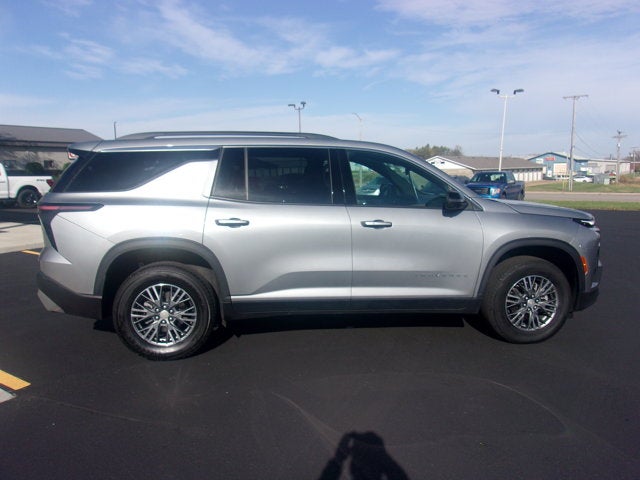 2024 Chevrolet Traverse AWD LT
