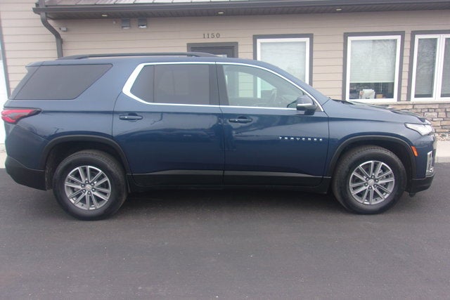 2022 Chevrolet Traverse LT Cloth