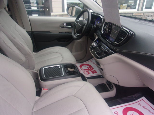 2021 Chrysler Pacifica Touring L