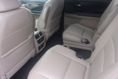 2022 Honda Pilot Touring 7-Passenger