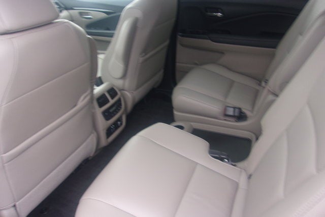 2022 Honda Pilot Touring 7-Passenger