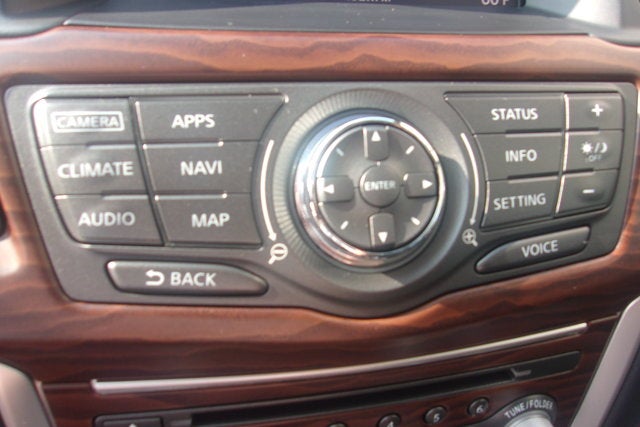 2017 Nissan Pathfinder Platinum