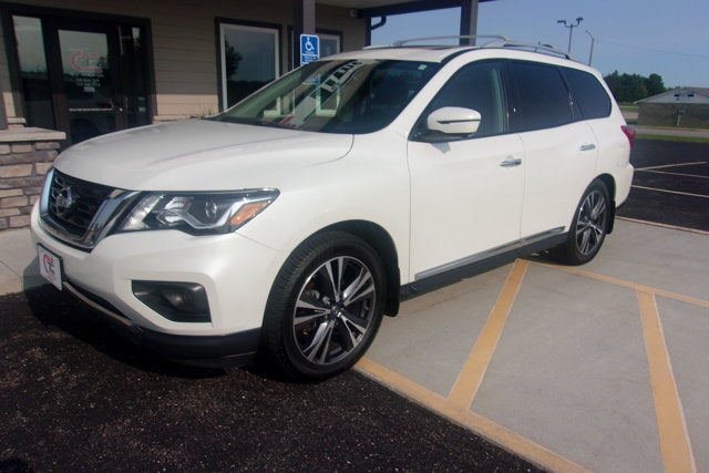 2017 Nissan Pathfinder Platinum
