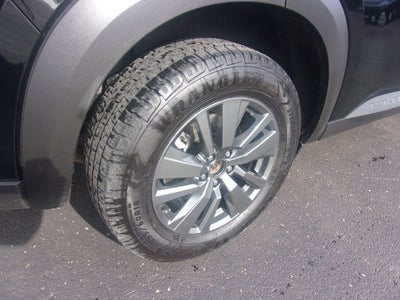 2024 Nissan Pathfinder S