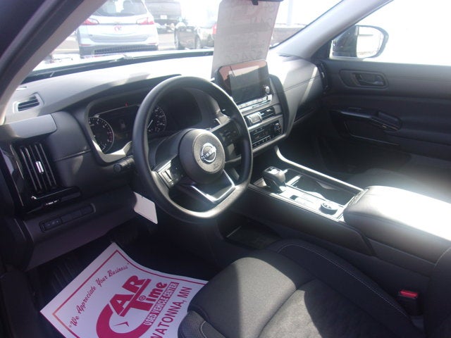 2024 Nissan Pathfinder S