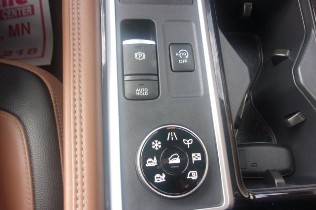 2024 Nissan Pathfinder Platinum