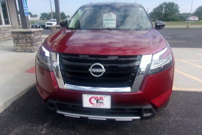 2024 Nissan Pathfinder Platinum