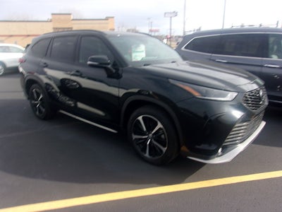 2022 Toyota Highlander XSE