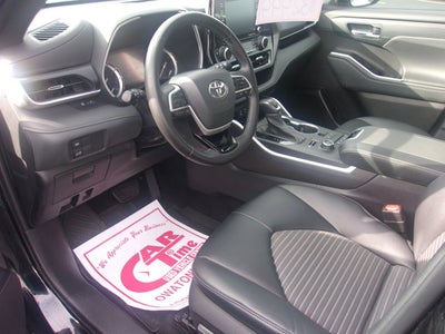 2022 Toyota Highlander XSE